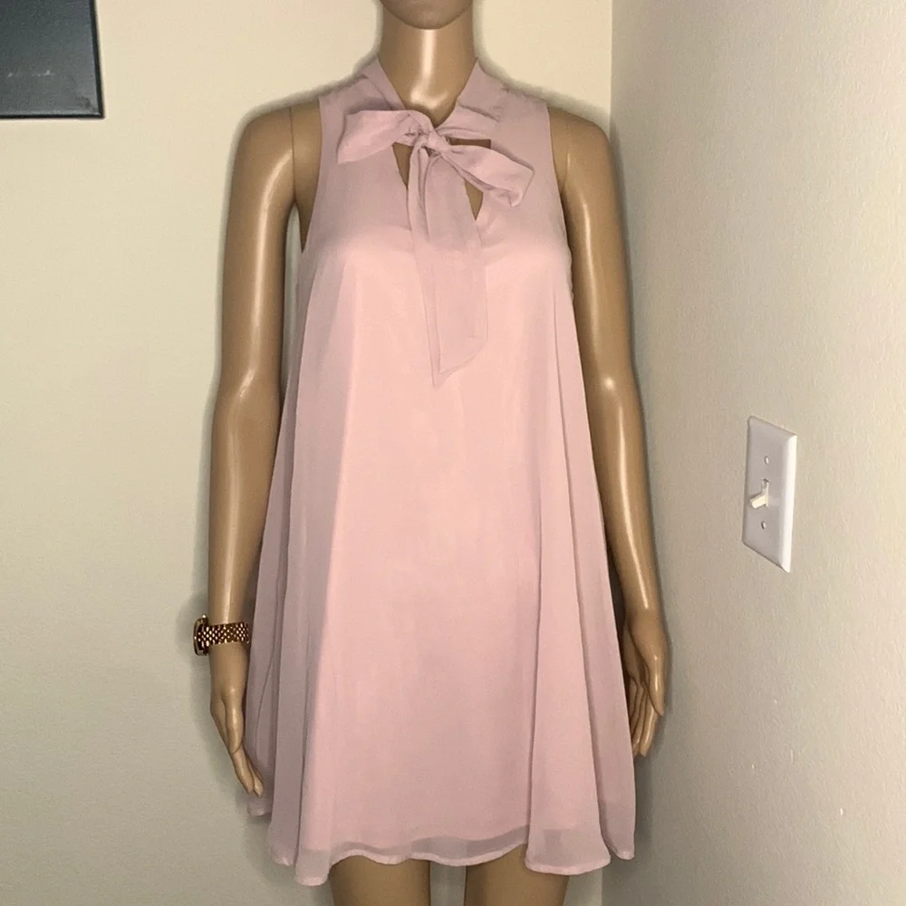 Dress - Picture 1 of 5